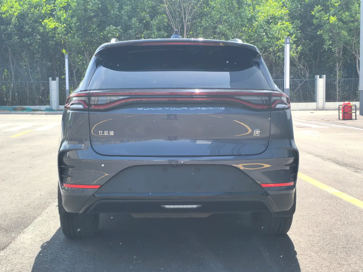 2022 Jeep Grand Commander 2.0T 265HP L4 9AT,autocango,china used car exporter,china ev exporter,chinese used car exporter,chinese used ev exporter