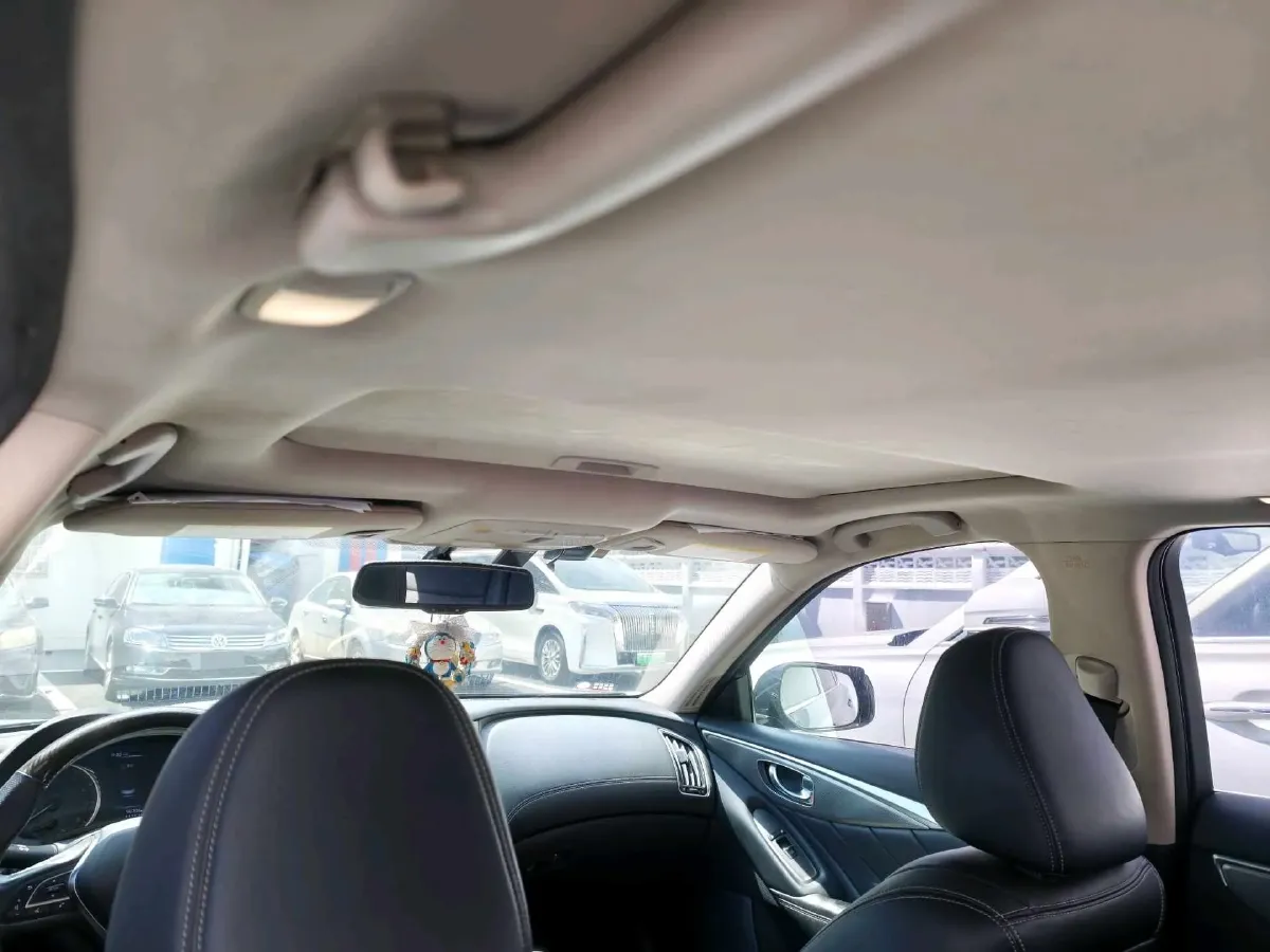 2018 Jeep Grand Commander 2.0T 265HP L4 9AT,autocango,china used car exporter,china ev exporter,chinese used car exporter,chinese used ev exporter