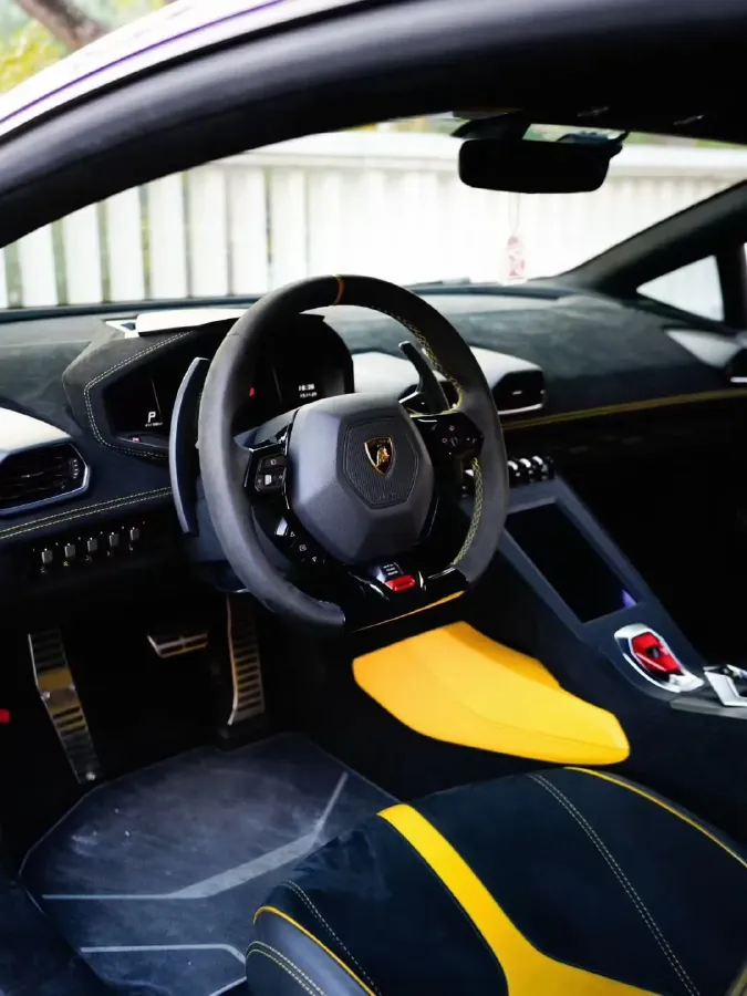 2021 Lamborghini Huracán 5.2L 640HP V10 7DCT,autocango,china used car exporter,china ev exporter,chinese used car exporter,chinese used ev exporter