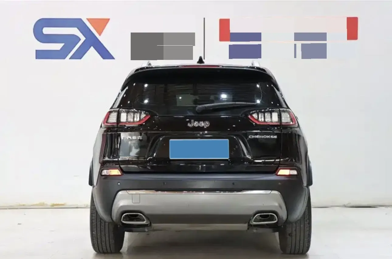 2020 Jeep Cherokee 2.0L 148HP L4 9AT,autocango,china used car exporter,china ev exporter,chinese used car exporter,chinese used ev exporter