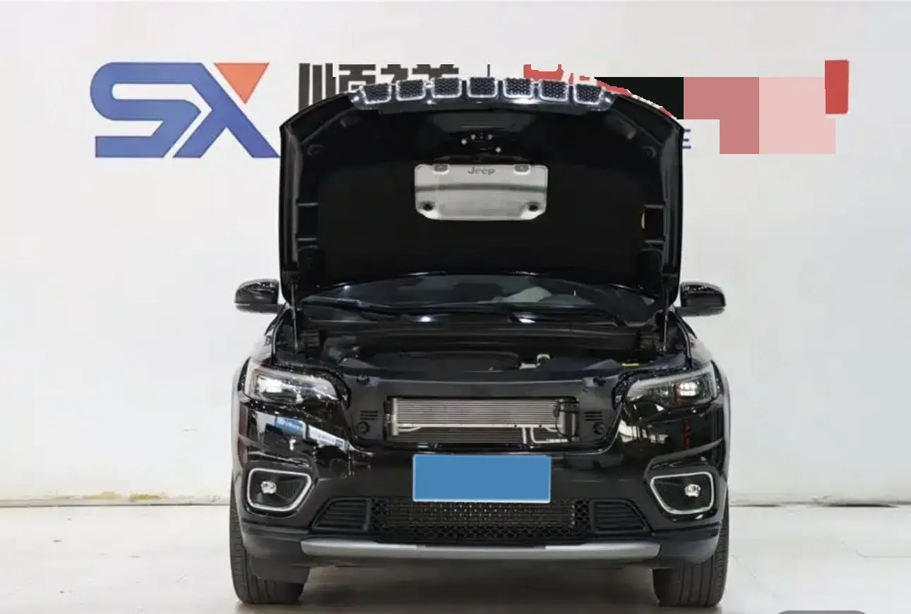 2020 Jeep Cherokee 2.0L 148HP L4 9AT,autocango,china used car exporter,china ev exporter,chinese used car exporter,chinese used ev exporter