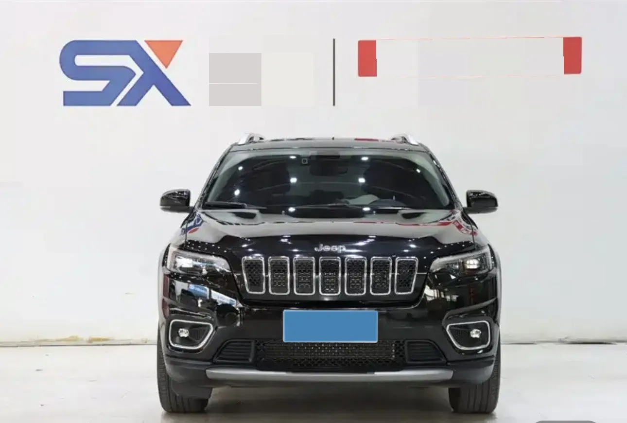 2020 Jeep Cherokee 2.0L 148HP L4 9AT,autocango,china used car exporter,china ev exporter,chinese used car exporter,chinese used ev exporter