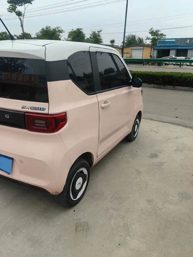 2022 LingBox uni BEV 11.52KWH,autocango,china used car exporter,china ev exporter,chinese used car exporter,chinese used ev exporter