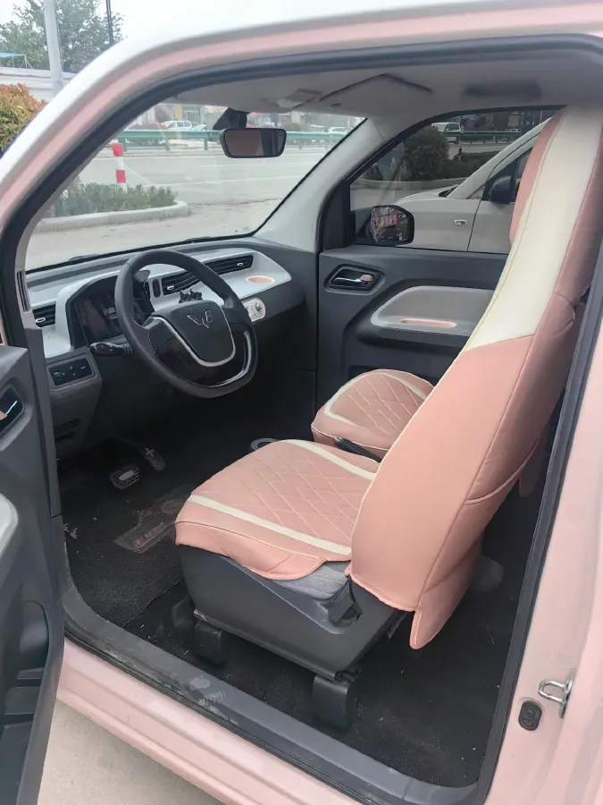 2022 LingBox uni BEV 11.52KWH,autocango,china used car exporter,china ev exporter,chinese used car exporter,chinese used ev exporter