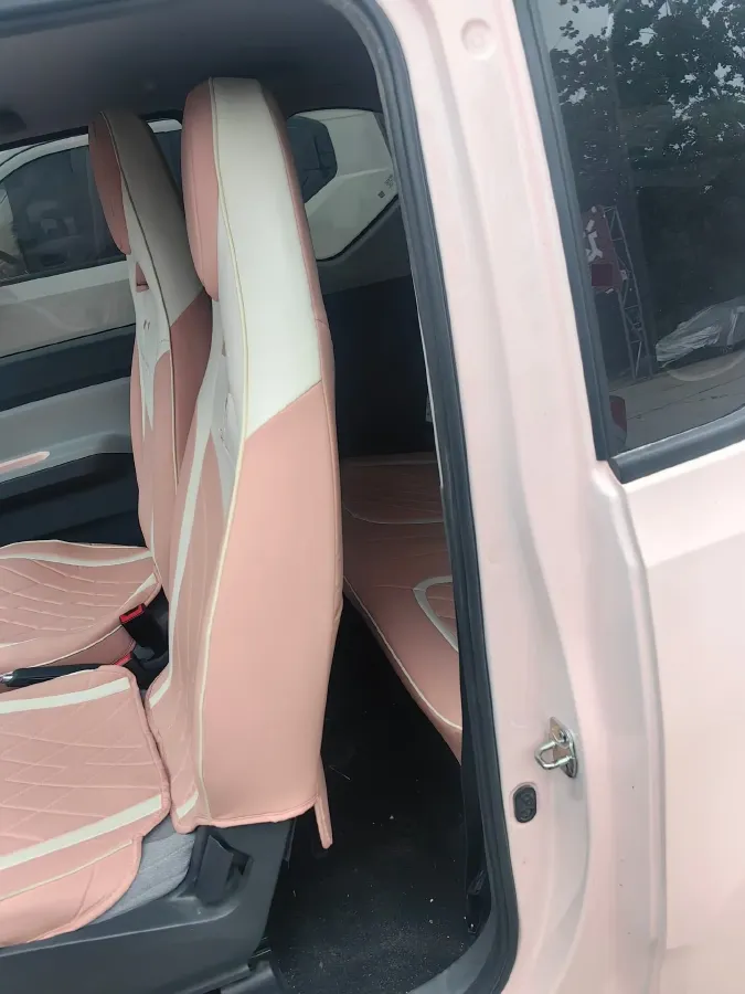 2022 LingBox uni BEV 11.52KWH,autocango,china used car exporter,china ev exporter,chinese used car exporter,chinese used ev exporter