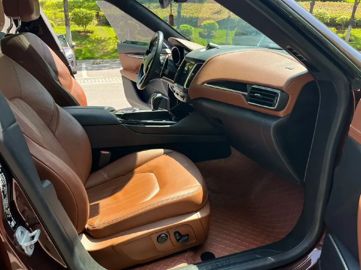 2018 Jaguar XJ 3.0T 340HP V6 8AT,autocango,china used car exporter,china ev exporter,chinese used car exporter,chinese used ev exporter