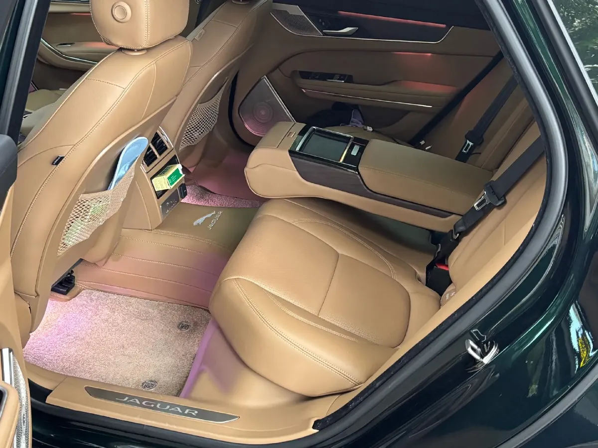2024 Jaguar XFL 2.0T 250HP L4 8AT,autocango,china used car exporter,china ev exporter,chinese used car exporter,chinese used ev exporter