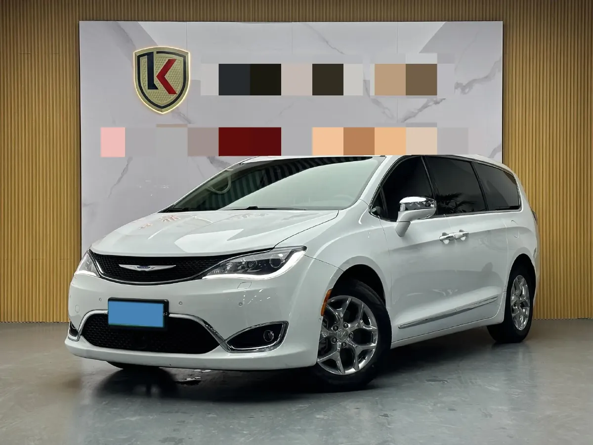 2017 Chrysler Pacifica 3.6L 279HP V6 9AT,autocango,china used car exporter,china ev exporter,chinese used car exporter,chinese used ev exporter