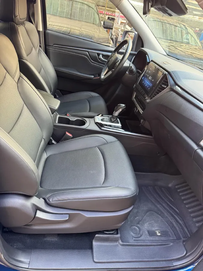2021 Isuzu D-MAX 1.9T 163HP L4 6AT,autocango,china used car exporter,china ev exporter,chinese used car exporter,chinese used ev exporter