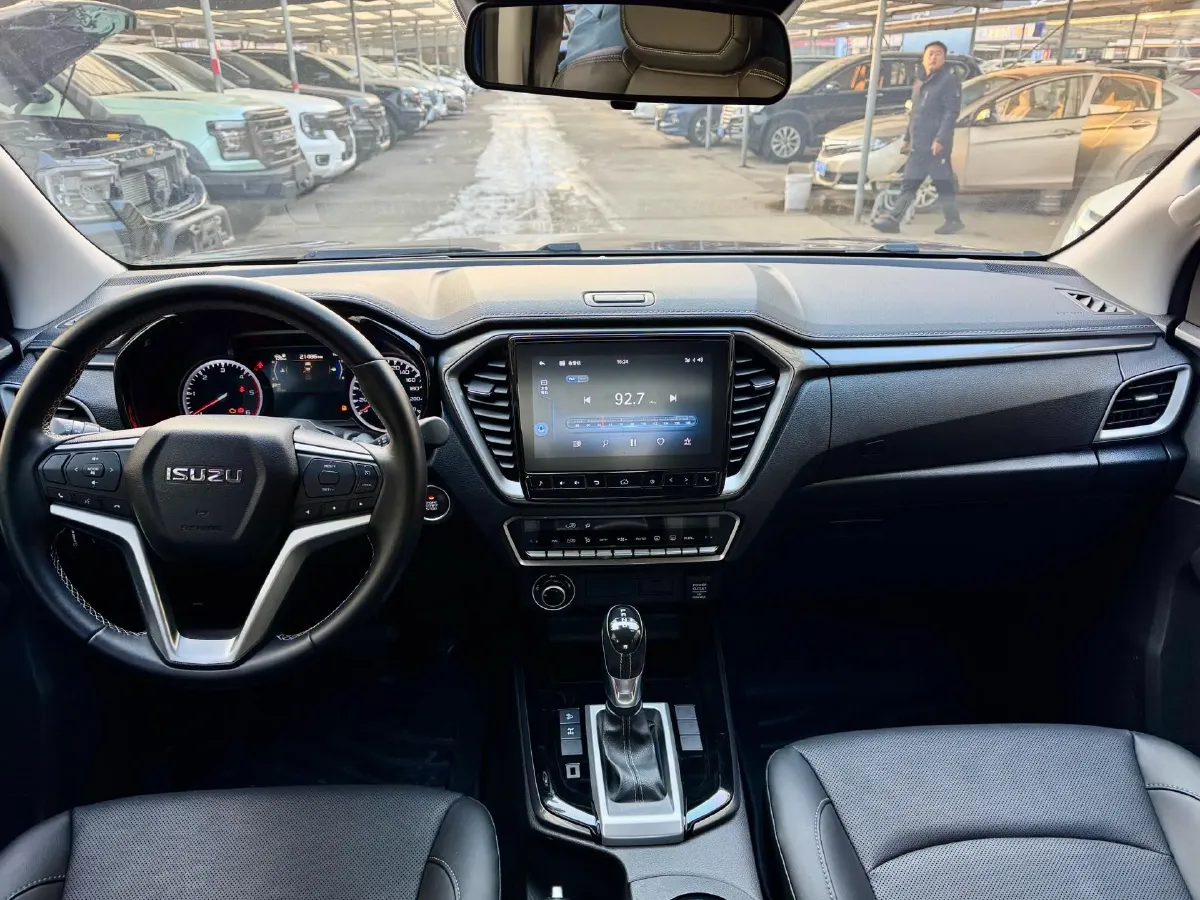 2021 Isuzu D-MAX 1.9T 163HP L4 6AT,autocango,china used car exporter,china ev exporter,chinese used car exporter,chinese used ev exporter