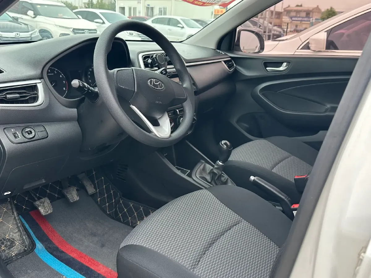 2017 Hyundai Reina 1.4L 95HP L4 5MT,autocango,china used car exporter,china ev exporter,chinese used car exporter,chinese used ev exporter