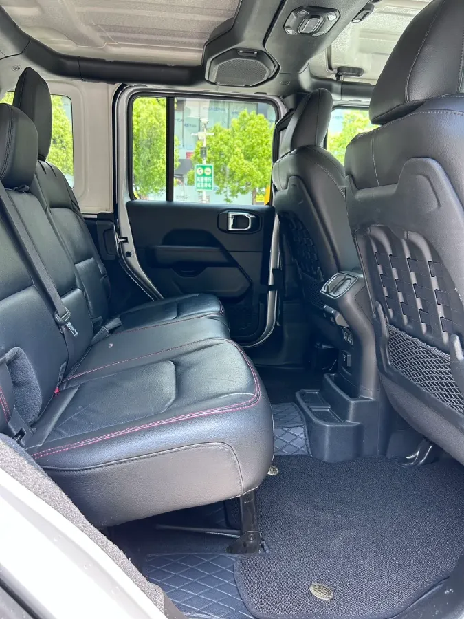 2024 Jeep Wrangler 2.0T 266HP L4 8AT,autocango,china used car exporter,china ev exporter,chinese used car exporter,chinese used ev exporter