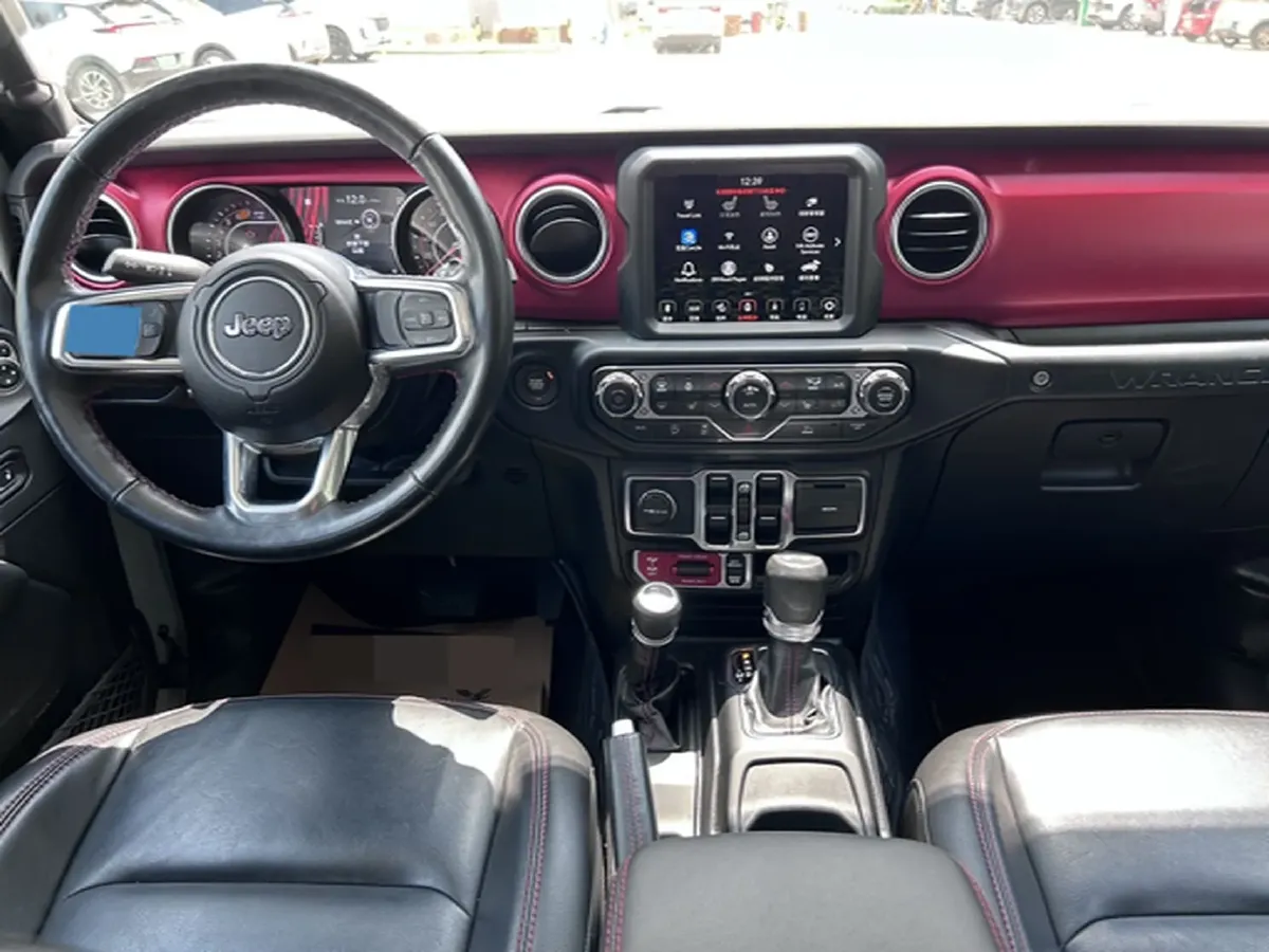 2024 Jeep Wrangler 2.0T 266HP L4 8AT,autocango,china used car exporter,china ev exporter,chinese used car exporter,chinese used ev exporter