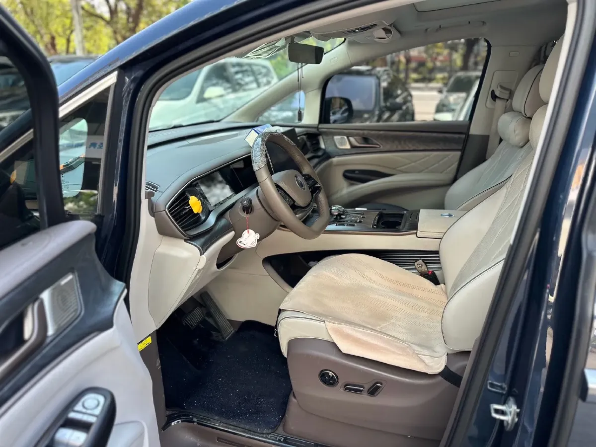 2023 Denza D9 1.5T 139HP L4 E-CVT PHEV 20.39KWH,autocango,china used car exporter,china ev exporter,chinese used car exporter,chinese used ev exporter