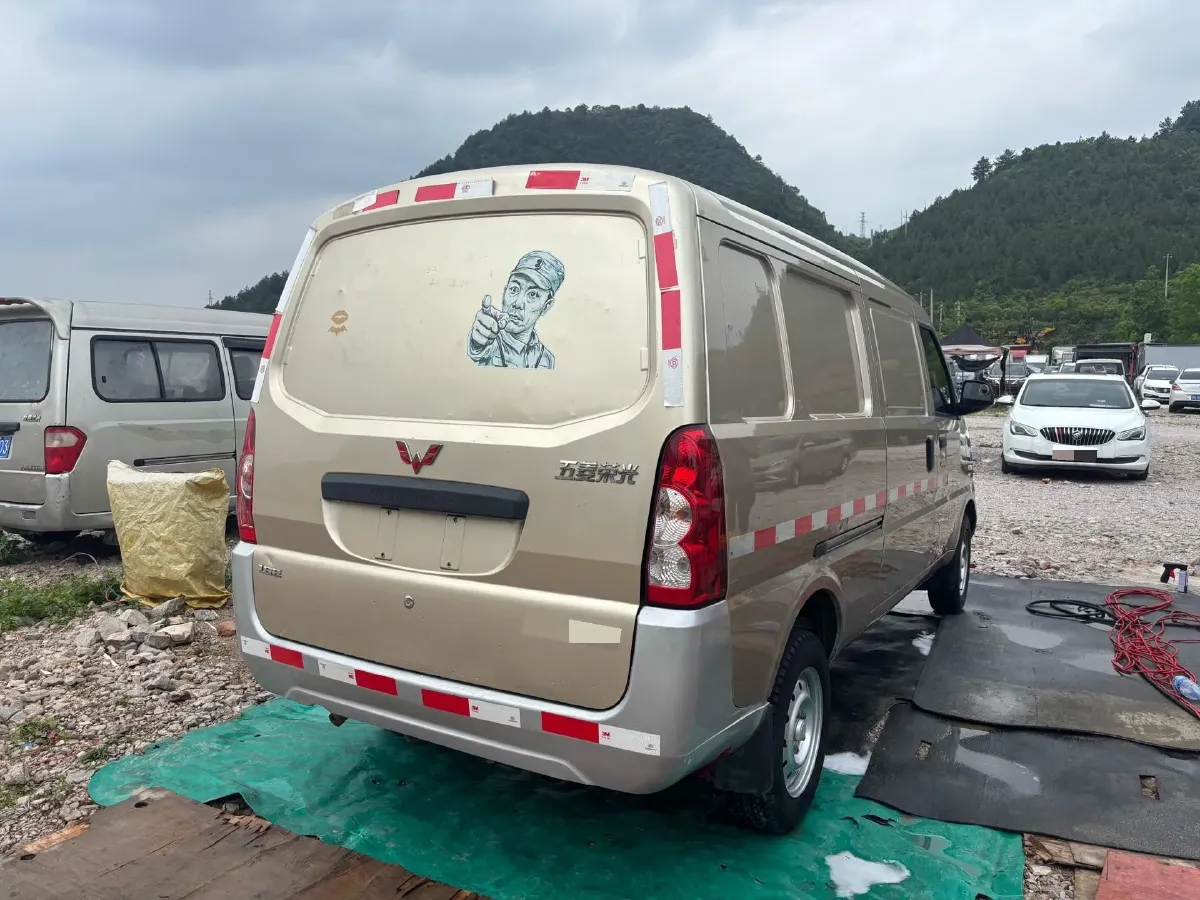 2021 SWM X2 1.5L 112HP L4 5MT,autocango,china used car exporter,china ev exporter,chinese used car exporter,chinese used ev exporter