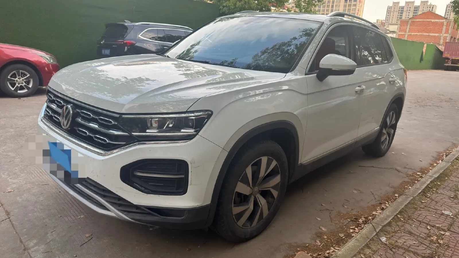 2019 Jeep Cherokee 2.0T 234HP L4 9AT,autocango,china used car exporter,china ev exporter,chinese used car exporter,chinese used ev exporter