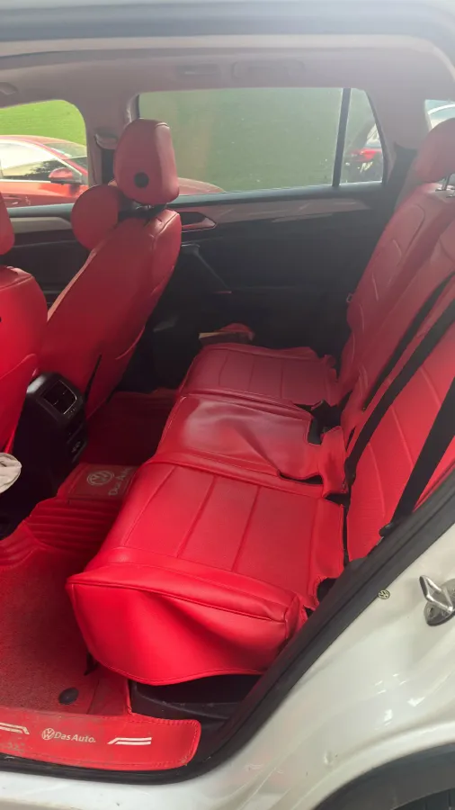 2019 Jeep Cherokee 2.0T 234HP L4 9AT,autocango,china used car exporter,china ev exporter,chinese used car exporter,chinese used ev exporter