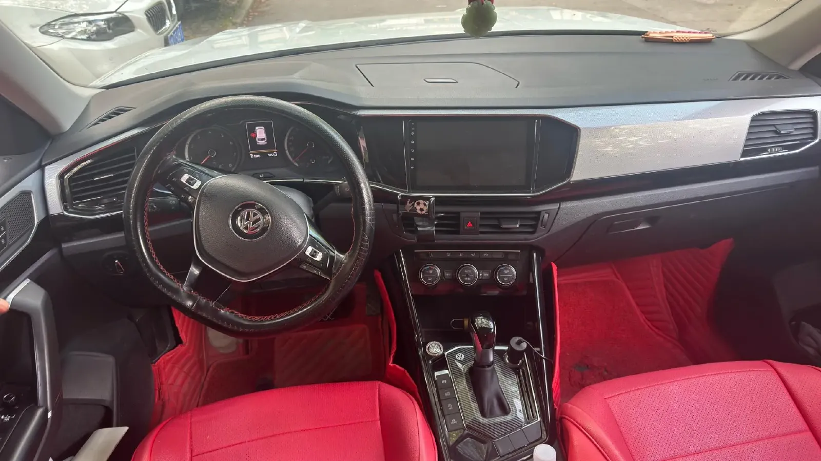 2019 Jeep Cherokee 2.0T 234HP L4 9AT,autocango,china used car exporter,china ev exporter,chinese used car exporter,chinese used ev exporter