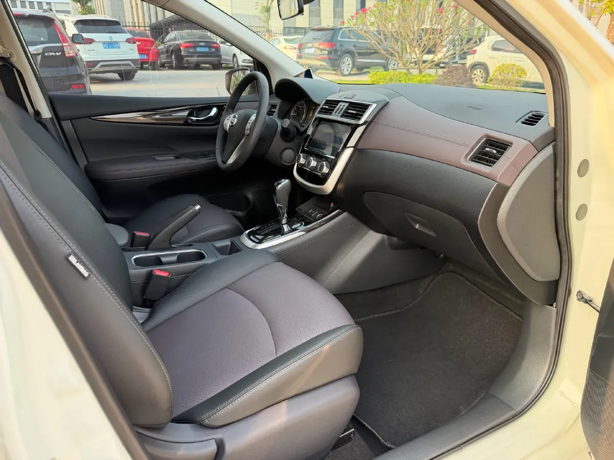 2020 Nissan Tiida 1.6L 126HP L4 CVT,autocango,china used car exporter,china ev exporter,chinese used car exporter,chinese used ev exporter
