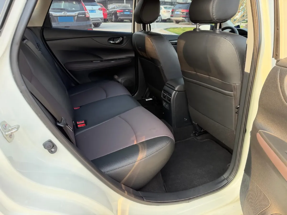 2020 Nissan Tiida 1.6L 126HP L4 CVT,autocango,china used car exporter,china ev exporter,chinese used car exporter,chinese used ev exporter