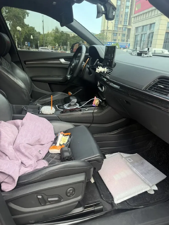 2021 Audi Q5L Sportback 2.0T 190HP L4 7DCT,autocango,china used car exporter,china ev exporter,chinese used car exporter,chinese used ev exporter