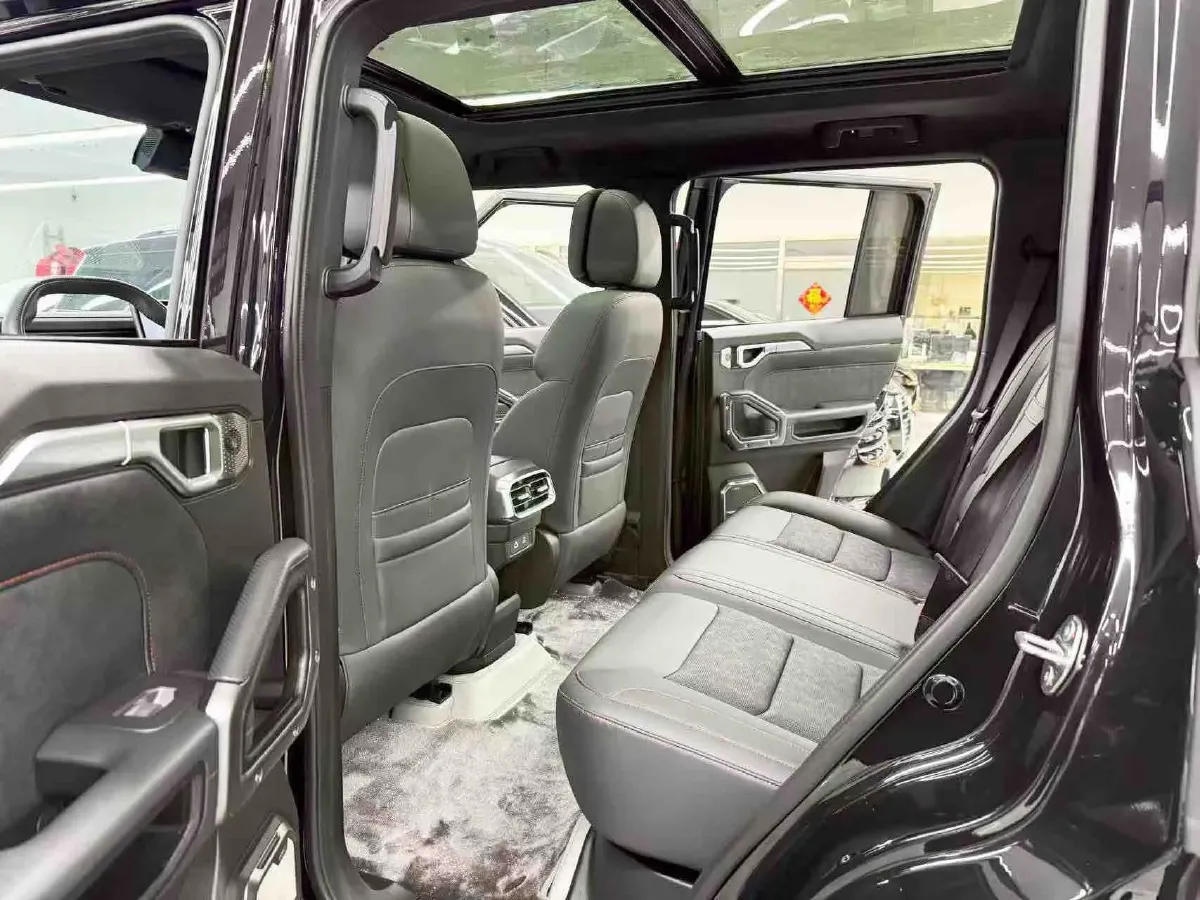 2024 Jetour ShanHai TravellerC-DM 1.5T 156HP L4 3DHT PHEV 43.24KWH,autocango,china used car exporter,china ev exporter,chinese used car exporter,chinese used ev exporter