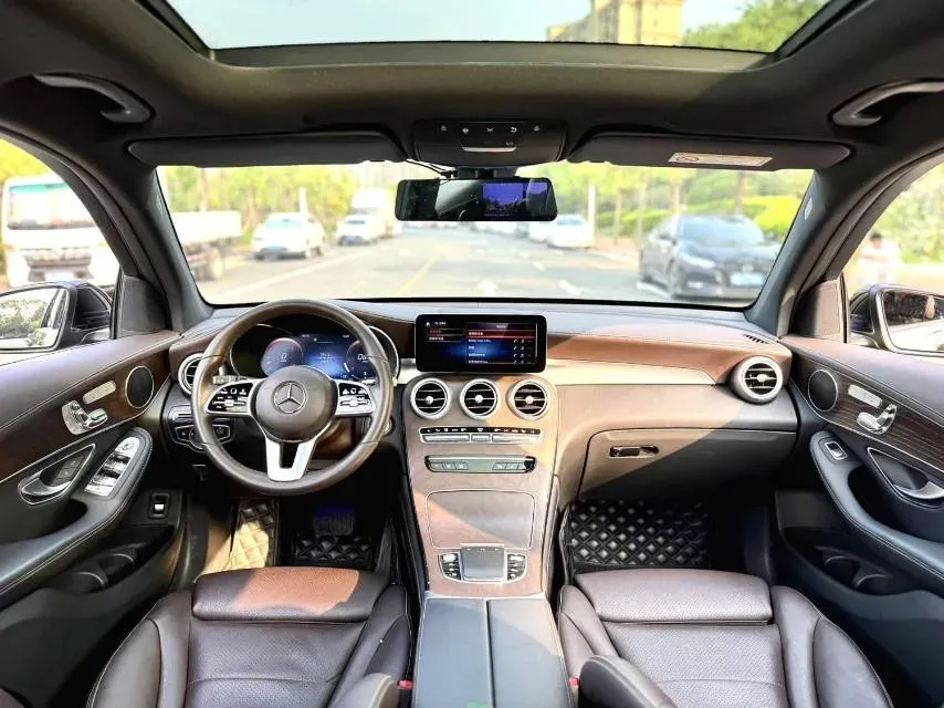 2020 Mercedes-Benz GLC Class 2.0T 197HP L4 9AT,autocango,china used car exporter,china ev exporter,chinese used car exporter,chinese used ev exporter
