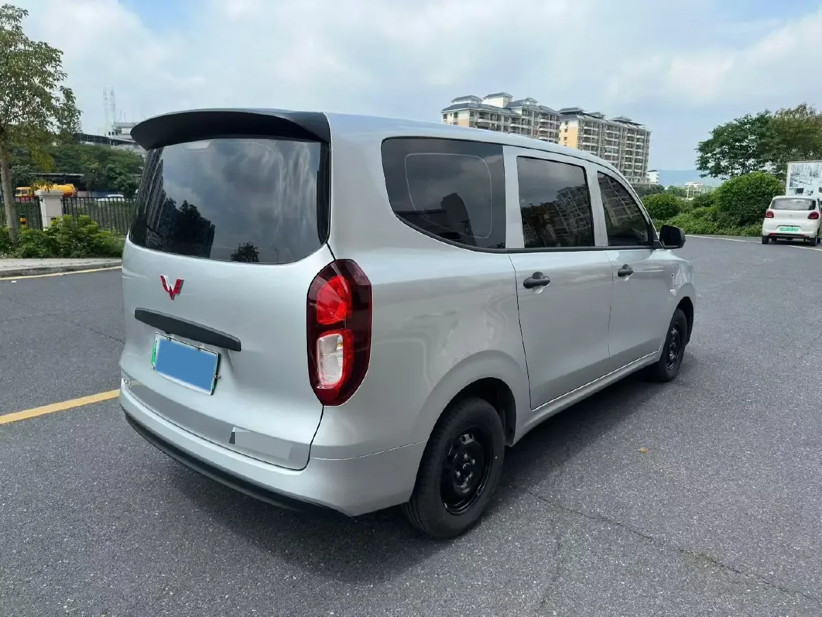 2024 WuLing HongGuang New Energy BEV 32.6KWH,autocango,china used car exporter,china ev exporter,chinese used car exporter,chinese used ev exporter
