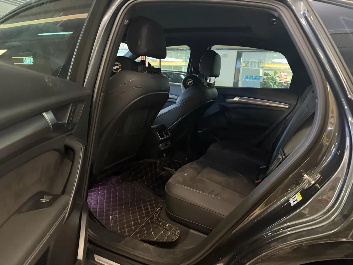 2023 Audi Q5L Sportback 2.0T 190HP L4 7DCT,autocango,china used car exporter,china ev exporter,chinese used car exporter,chinese used ev exporter