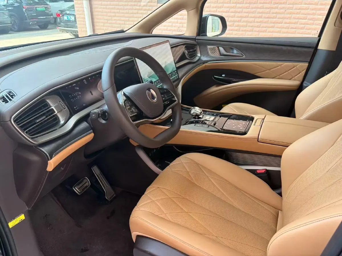 2025 Denza D9 1.5T 156HP L4 E-CVT PHEV,autocango,china used car exporter,china ev exporter,chinese used car exporter,chinese used ev exporter