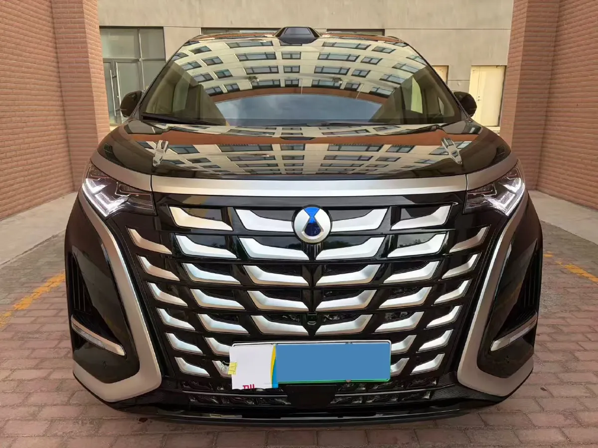 2025 Denza D9 1.5T 156HP L4 E-CVT PHEV,autocango,china used car exporter,china ev exporter,chinese used car exporter,chinese used ev exporter