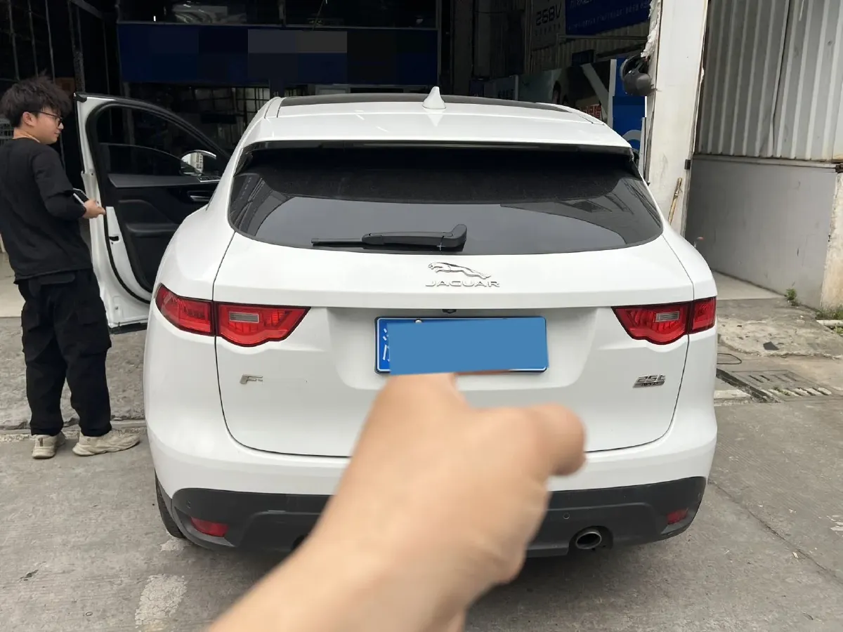 2020 Jaguar F-PACE 2.0T 250HP L4 8AT,autocango,china used car exporter,china ev exporter,chinese used car exporter,chinese used ev exporter