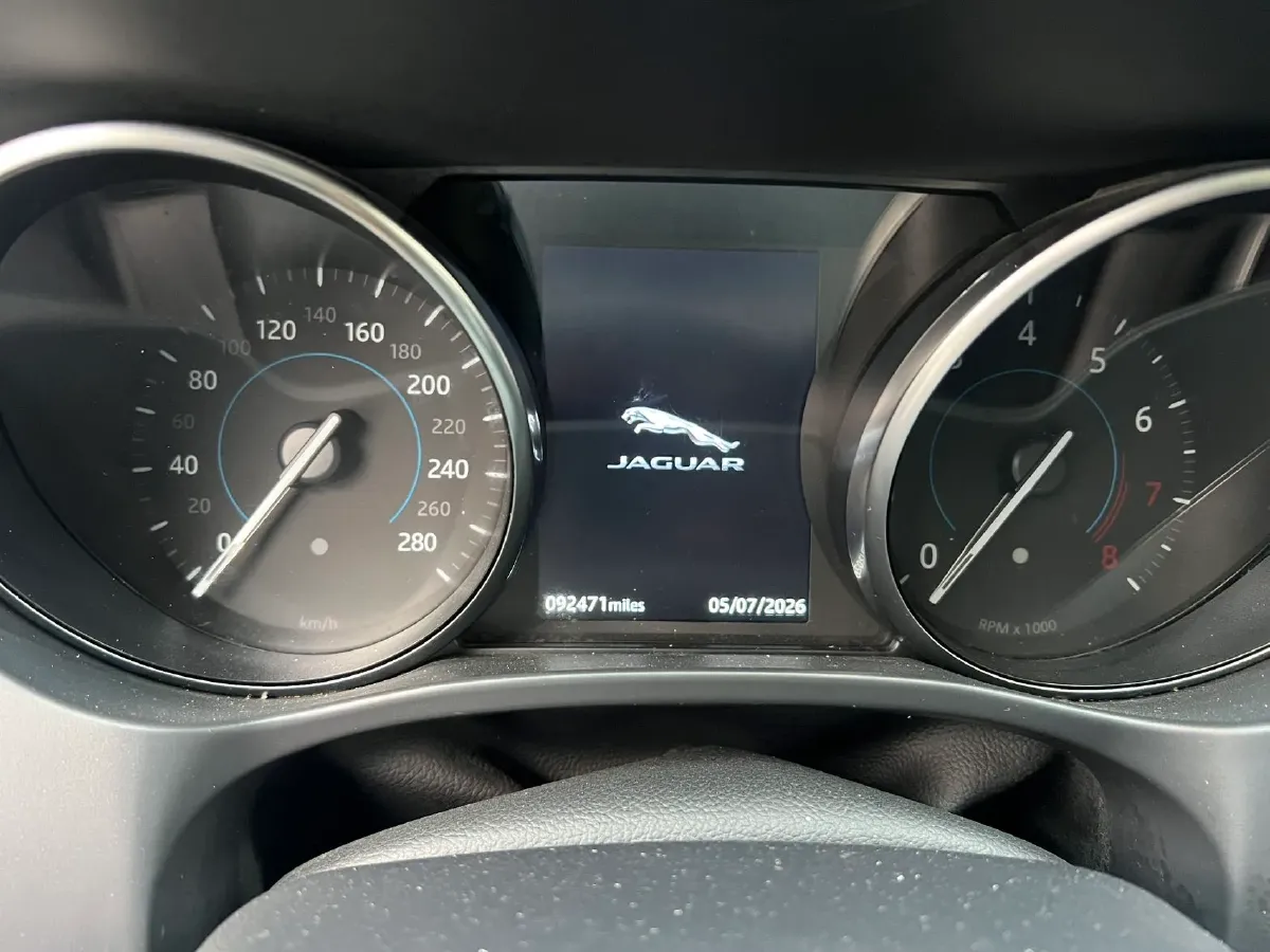 2020 Jaguar F-PACE 2.0T 250HP L4 8AT,autocango,china used car exporter,china ev exporter,chinese used car exporter,chinese used ev exporter
