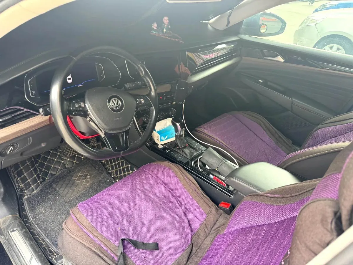 2019 Volvo V40 1.5T 152HP L4 6AT,autocango,china used car exporter,china ev exporter,chinese used car exporter,chinese used ev exporter