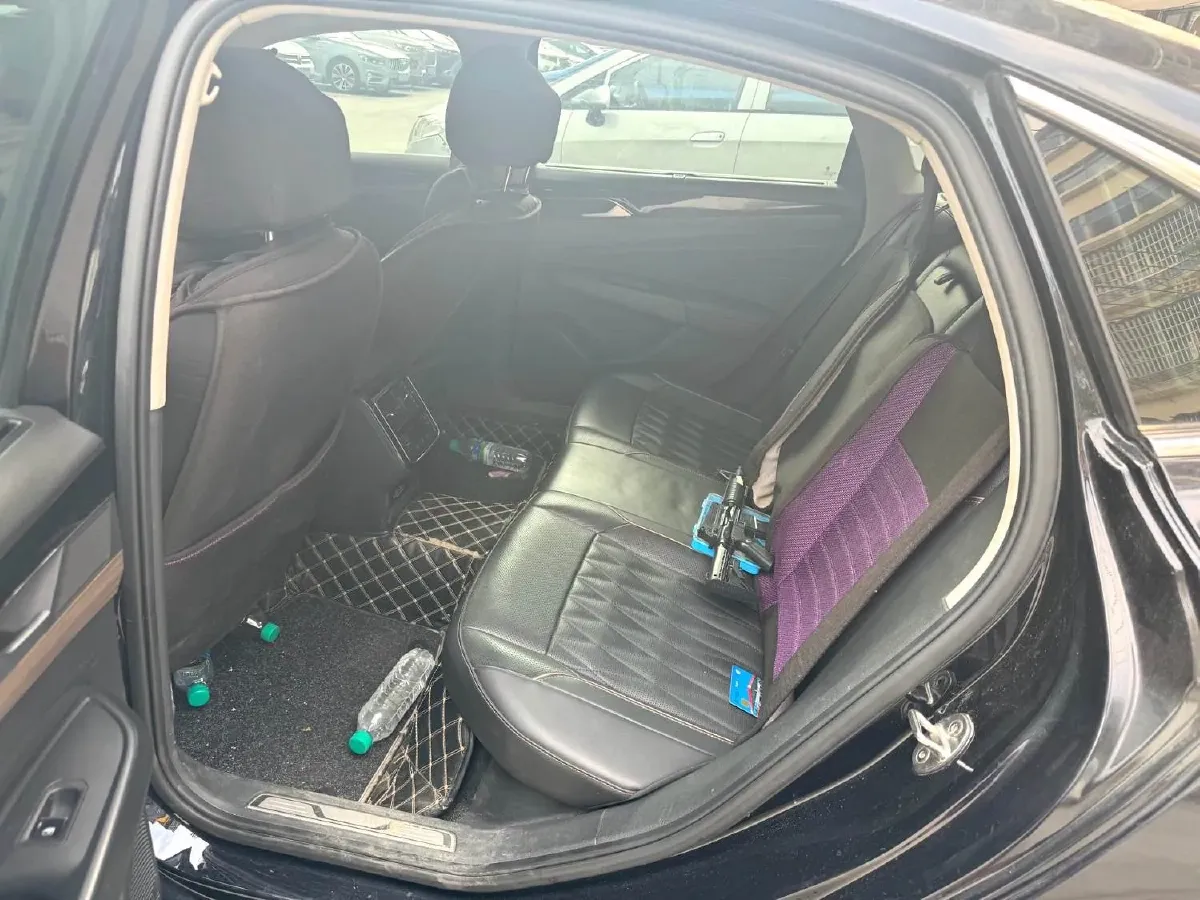 2019 Volvo V40 1.5T 152HP L4 6AT,autocango,china used car exporter,china ev exporter,chinese used car exporter,chinese used ev exporter