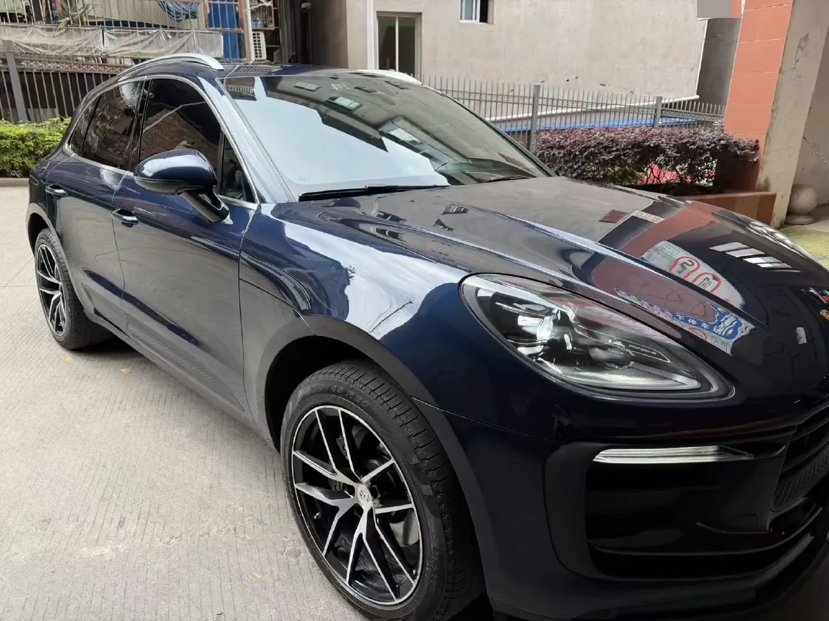 2022 Porsche Macan 2.0T 265HP L4 7DCT,autocango,china used car exporter,china ev exporter,chinese used car exporter,chinese used ev exporter