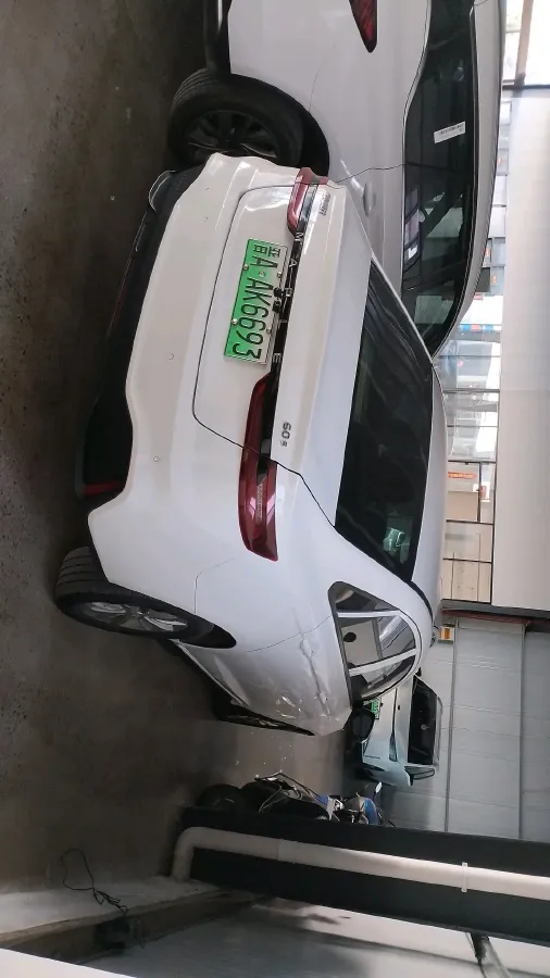 2022 Livan Maple 60s BEV 52.56KWH,autocango,china used car exporter,china ev exporter,chinese used car exporter,chinese used ev exporter