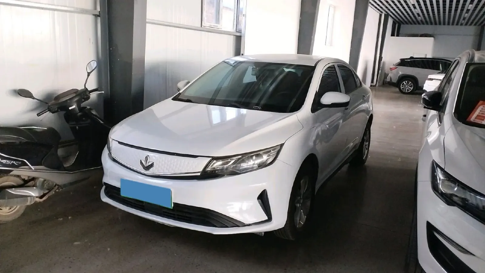 2022 Livan Maple 60s BEV 52.56KWH,autocango,china used car exporter,china ev exporter,chinese used car exporter,chinese used ev exporter