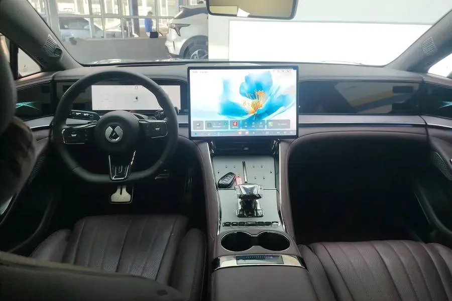 2024 Denza DenzaZ9GT 2.0T 207HP L4 E-CVT PHEV 38.5KWH,autocango,china used car exporter,china ev exporter,chinese used car exporter,chinese used ev exporter