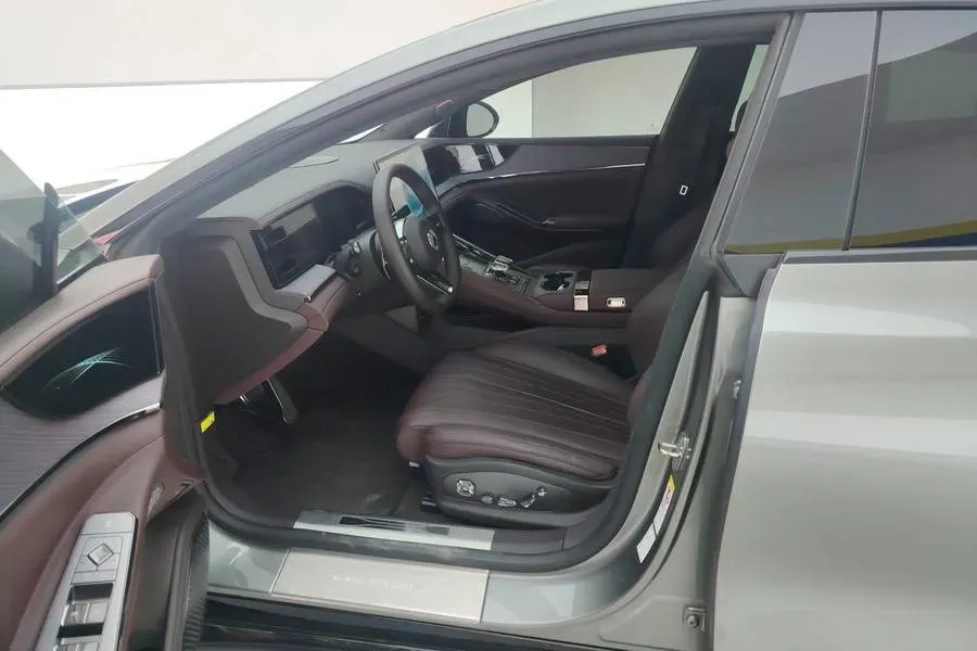 2024 Denza DenzaZ9GT 2.0T 207HP L4 E-CVT PHEV 38.5KWH,autocango,china used car exporter,china ev exporter,chinese used car exporter,chinese used ev exporter