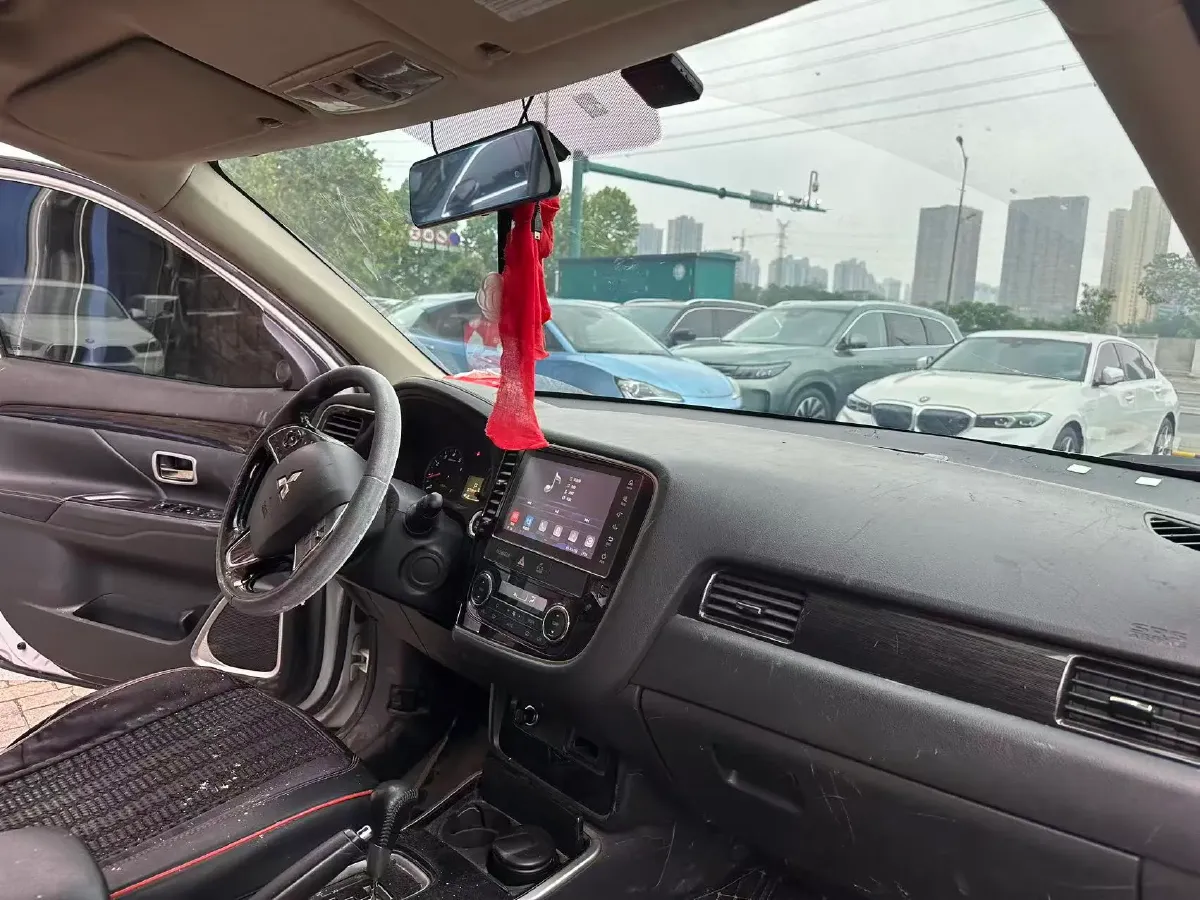 2018 Mitsubishi Outlander 2.0L 166HP L4 CVT,autocango,china used car exporter,china ev exporter,chinese used car exporter,chinese used ev exporter
