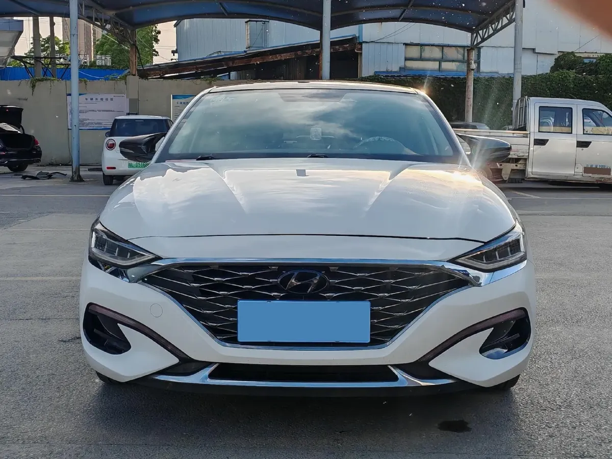 2019 Hyundai La Festa 1.6T 204HP L4 7DCT,autocango,china used car exporter,china ev exporter,chinese used car exporter,chinese used ev exporter