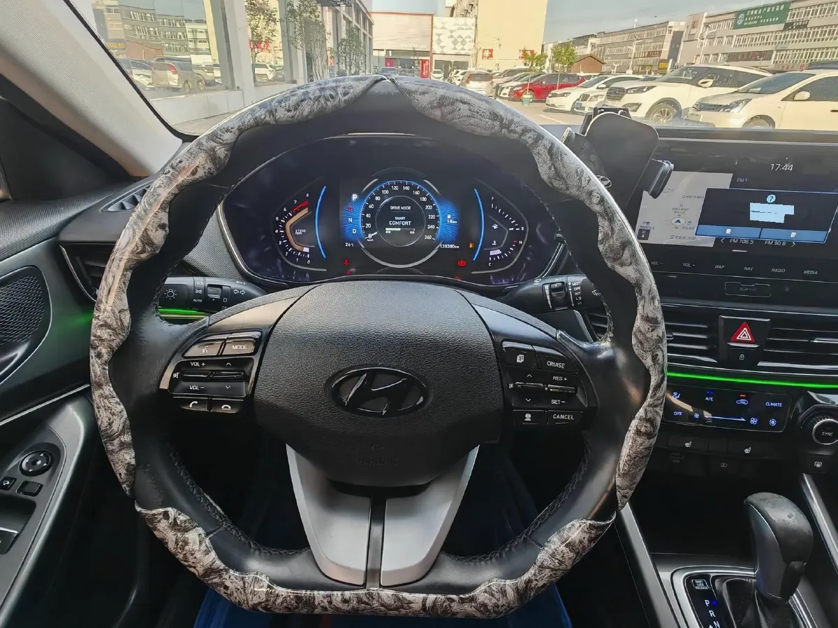 2019 Hyundai La Festa 1.6T 204HP L4 7DCT,autocango,china used car exporter,china ev exporter,chinese used car exporter,chinese used ev exporter