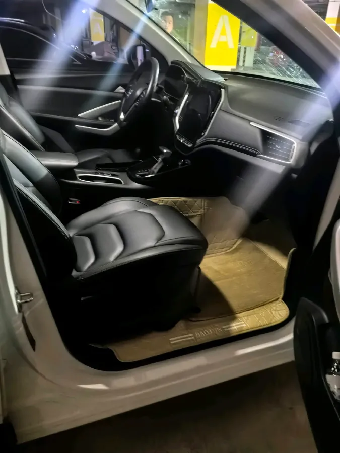 2020 HanTeng X5 1.5T 156HP L4 6AT,autocango,china used car exporter,china ev exporter,chinese used car exporter,chinese used ev exporter