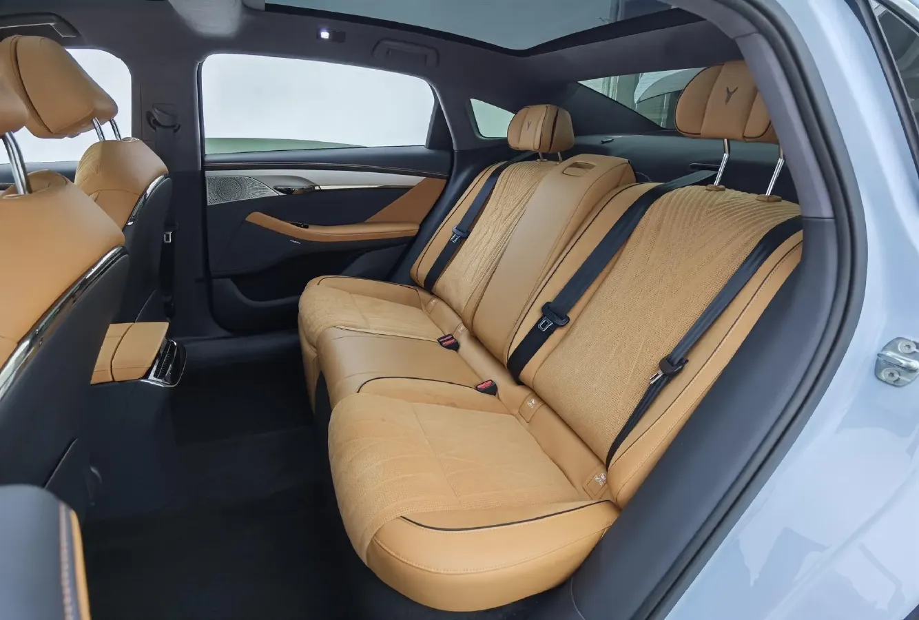 2023 Voyah ZhuiGuang BEV 82.11KWH,autocango,china used car exporter,china ev exporter,chinese used car exporter,chinese used ev exporter