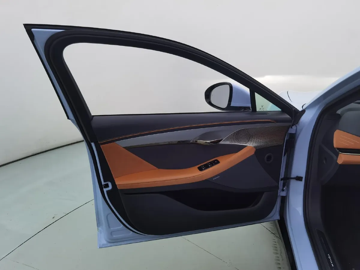 2023 Voyah ZhuiGuang BEV 82.11KWH,autocango,china used car exporter,china ev exporter,chinese used car exporter,chinese used ev exporter