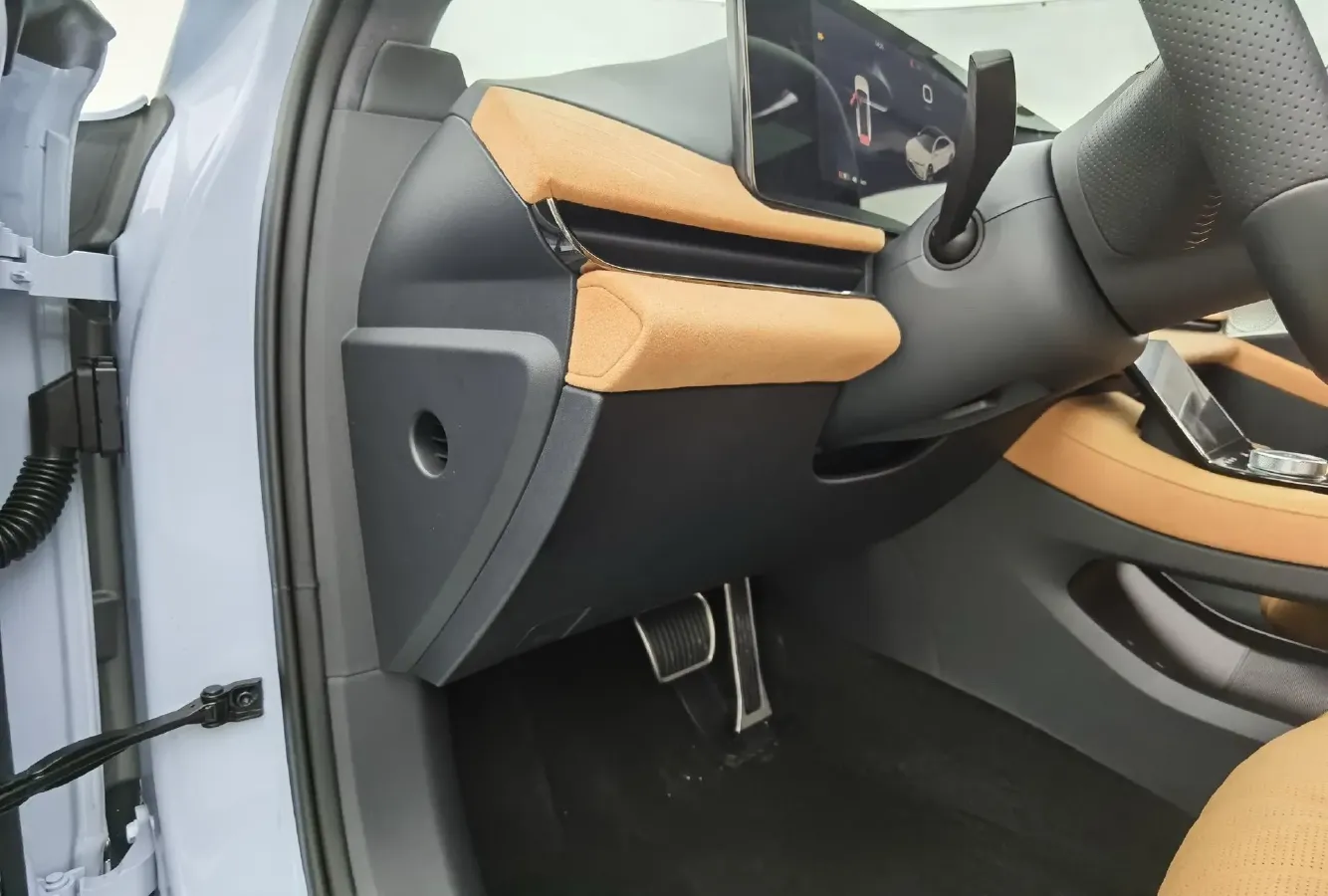 2023 Voyah ZhuiGuang BEV 82.11KWH,autocango,china used car exporter,china ev exporter,chinese used car exporter,chinese used ev exporter