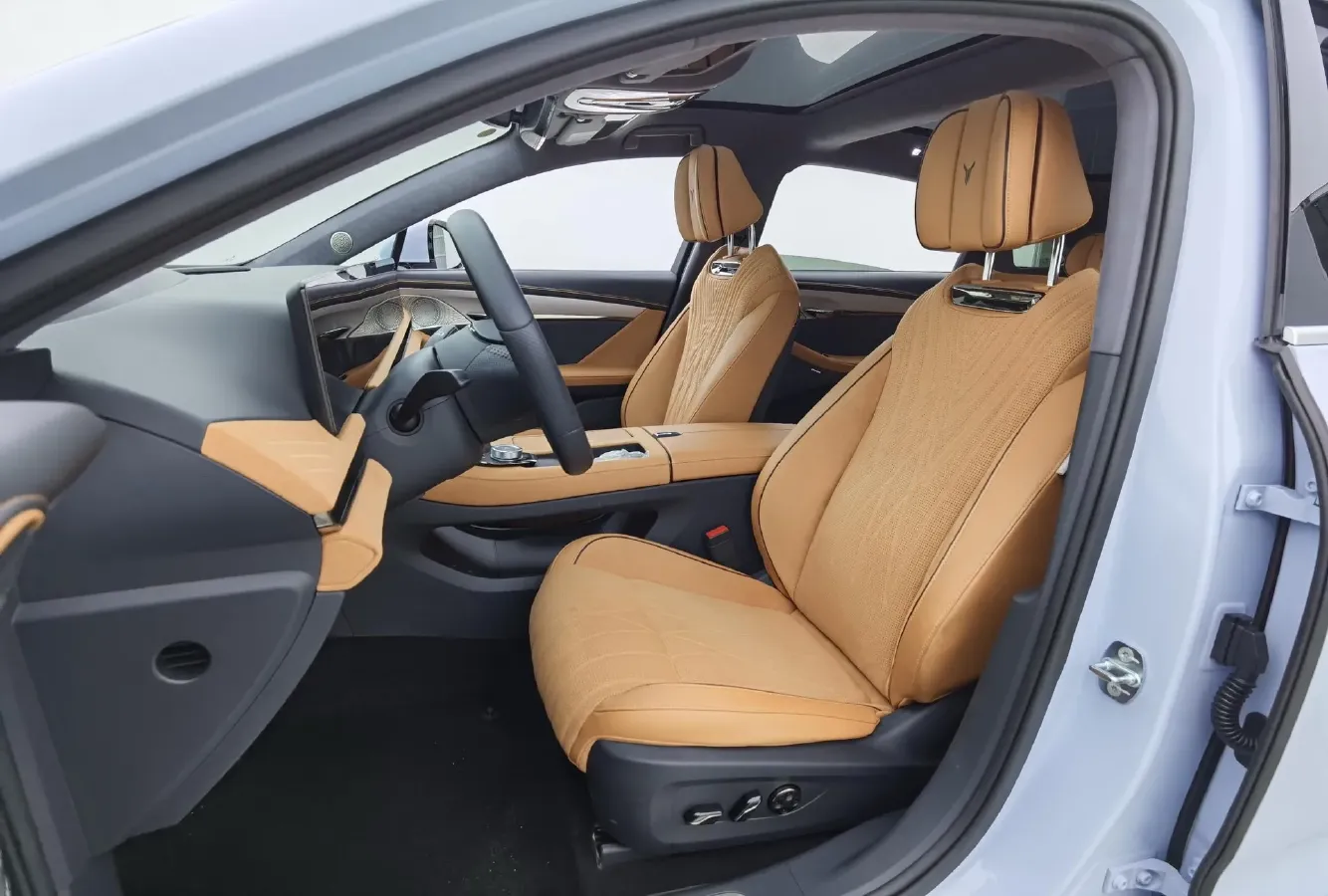 2023 Voyah ZhuiGuang BEV 82.11KWH,autocango,china used car exporter,china ev exporter,chinese used car exporter,chinese used ev exporter