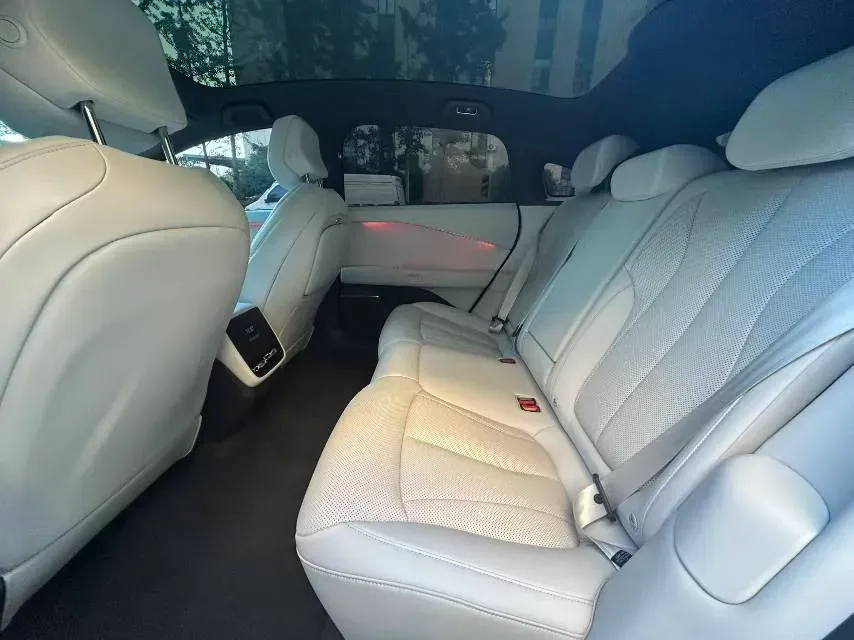 2024 Xpeng P7+ BEV 60.7KWH,autocango,china used car exporter,china ev exporter,chinese used car exporter,chinese used ev exporter