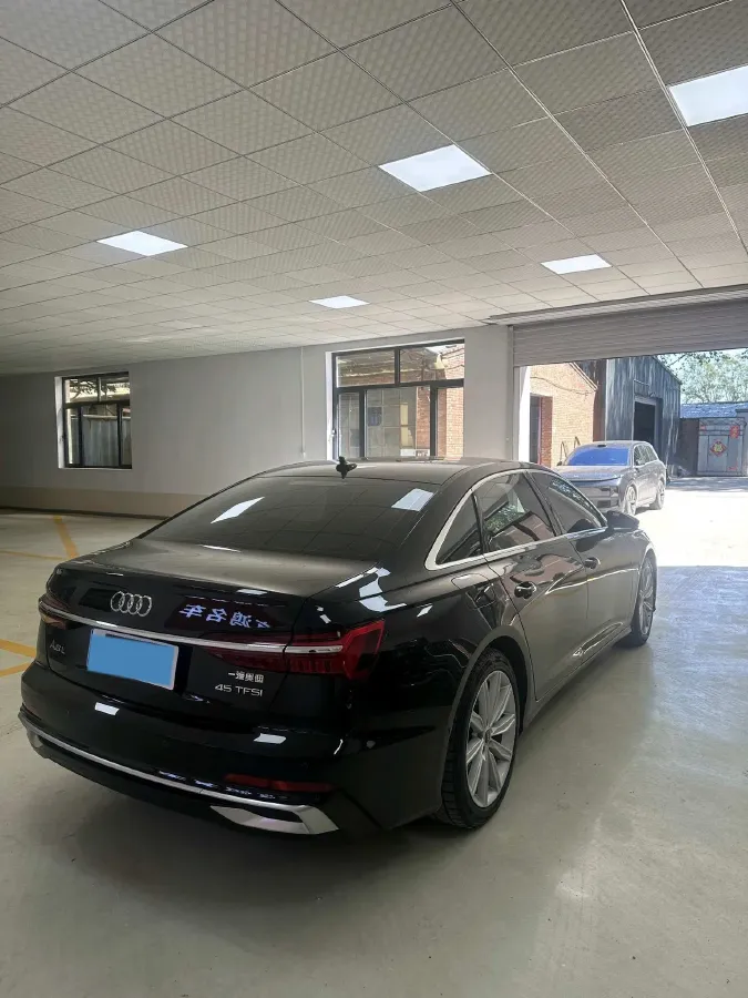 2024 Audi A6L 2.0T 245HP L4 7DCT,autocango,china used car exporter,china ev exporter,chinese used car exporter,chinese used ev exporter